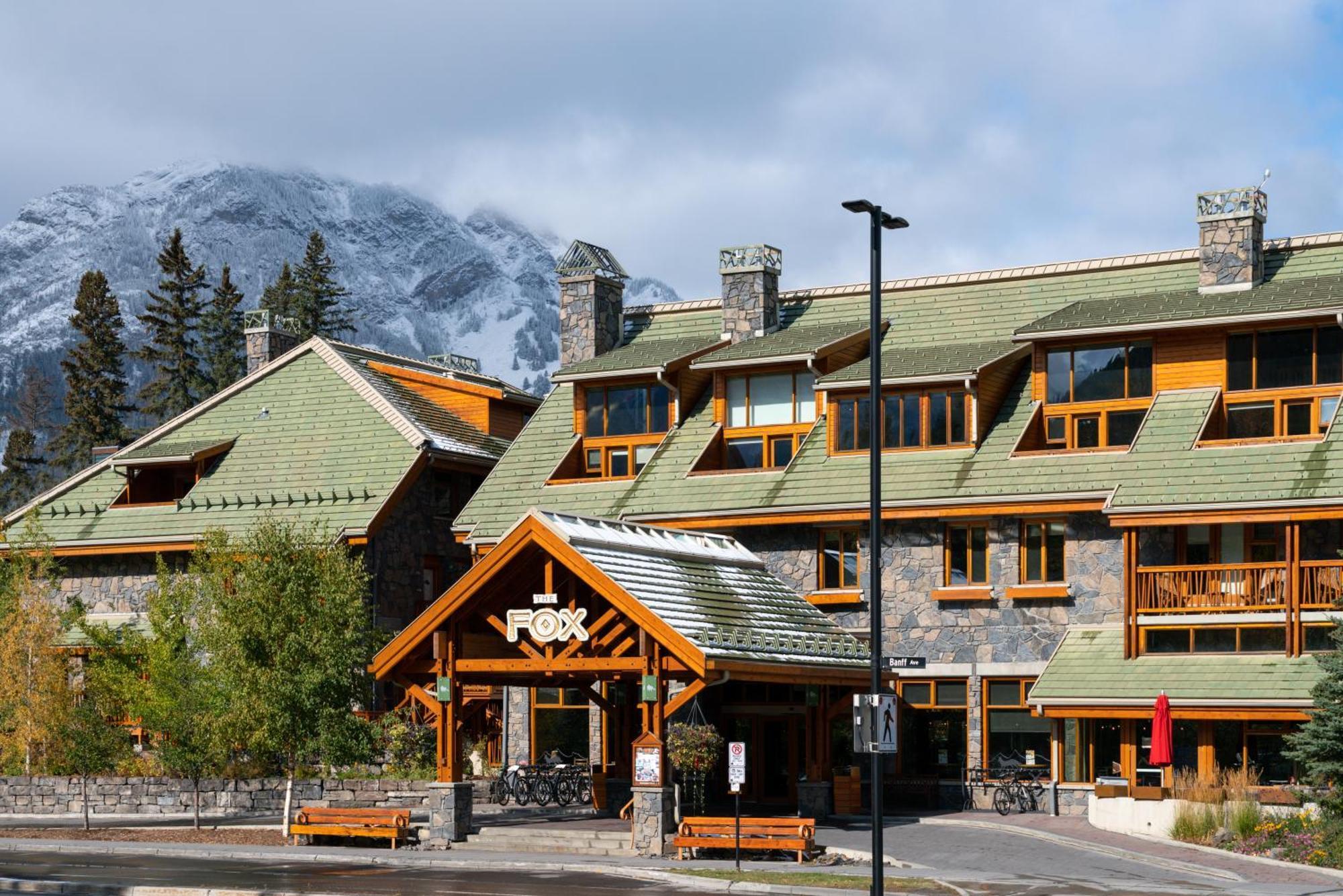 Fox Hotel And Suites Banff Bagian luar foto