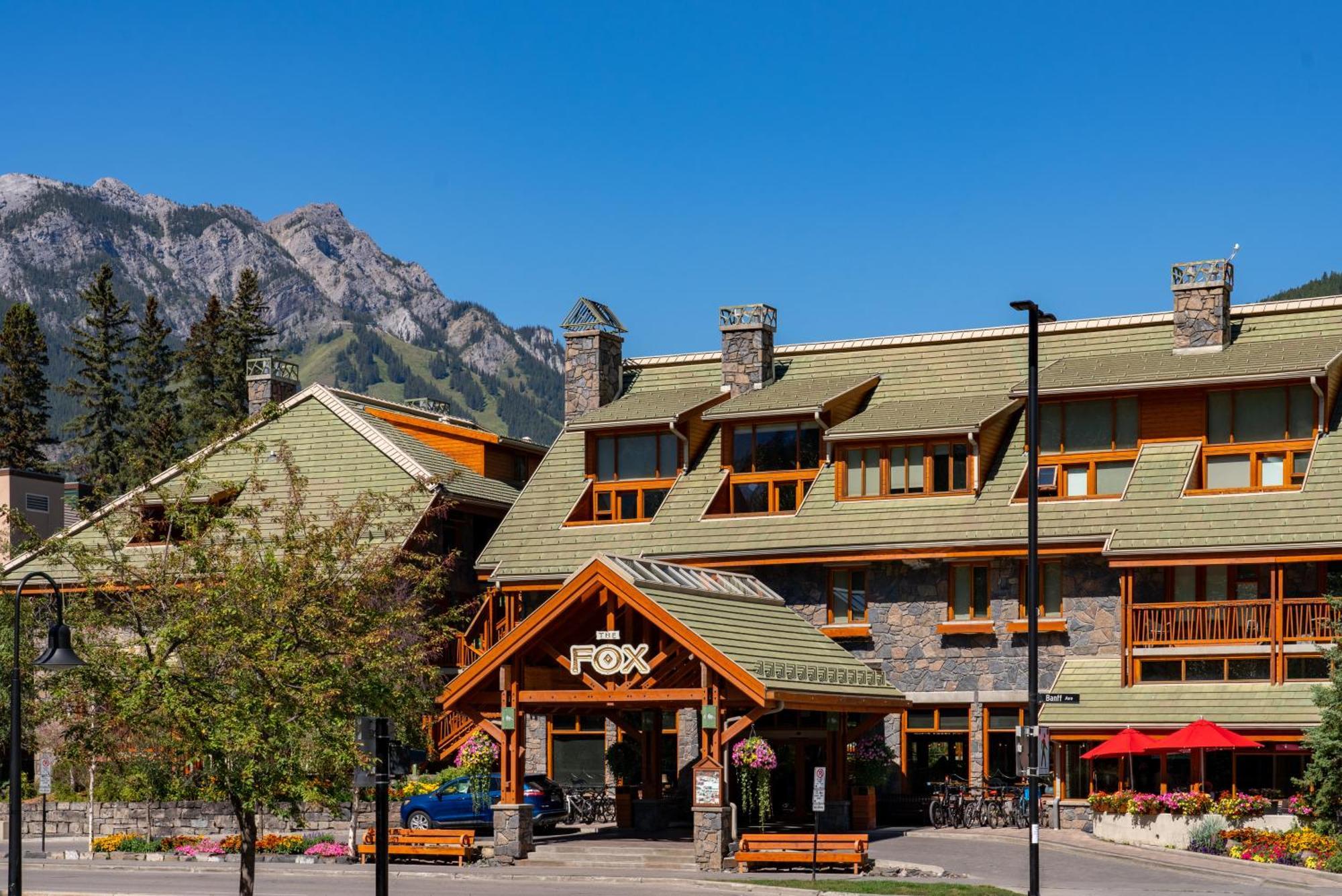 Fox Hotel And Suites Banff Bagian luar foto