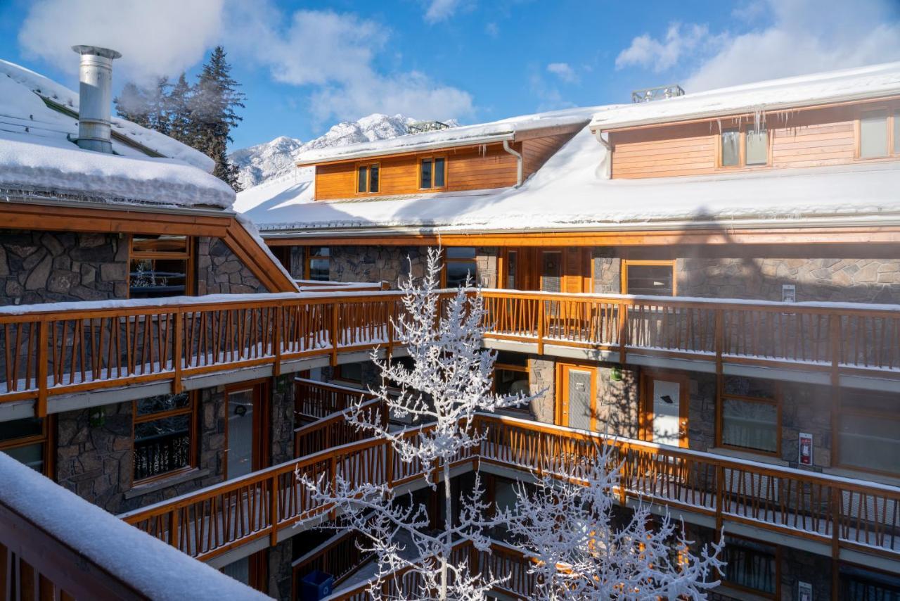 Fox Hotel And Suites Banff Bagian luar foto